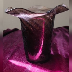 Elegant Purple Ruffled Glass Vase
